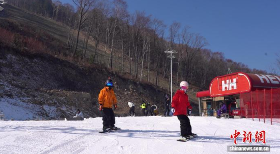 ��ѩ�ۺ����w�(y��n)���׻�������ʯ���� �z