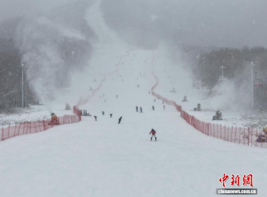 ��ѩ�ۺ�����ѩ�����Y�G���������б�ѩԇ�(y��n)�^(q��)�����ѩ��(ch��ng)���D