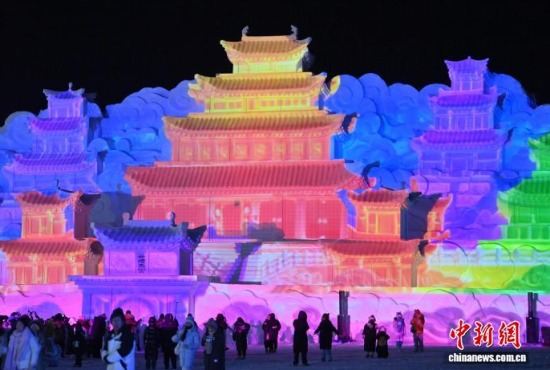 12��26���������L��ɽ��ѩ��桰�����m����ʽ������������ �z