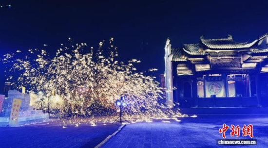 �����д����ϵ���Ļ��w�(y��n)��������ʯ���� �z