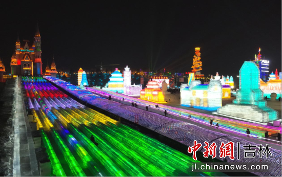 �L(zh��ng)����ѩ����سɞ�����οʹ򿨵ğ��T���c(di��n)������/�z