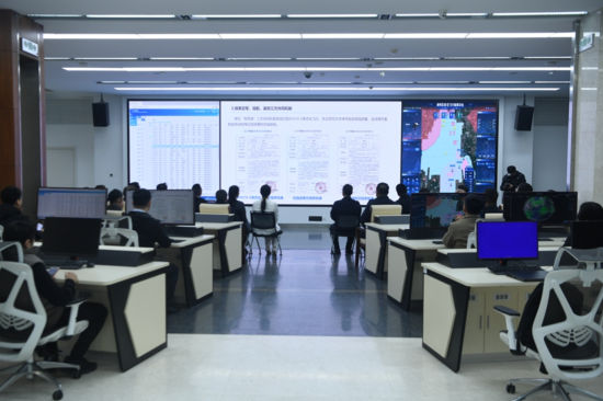 �������v�����@��I(y��)���˽�Ϳս����l(f��)չ�����P������