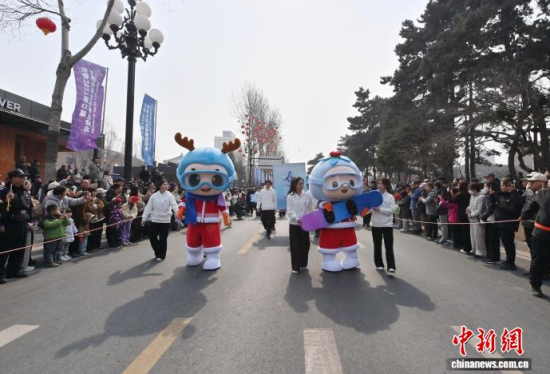 3��21�����L(zh��ng)��2027��33�������W(xu��)�������\(y��n)��(d��ng)��(hu��)�������ڼ����L(zh��ng)���c��Ҋ(ji��n)������������ӛ�� ���� �z