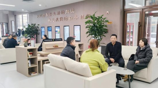 ����ì�ܼm���ҾC�����ġ������ڳɞ�Խ��Խ������^(q��)����ă�(y��u)�x��